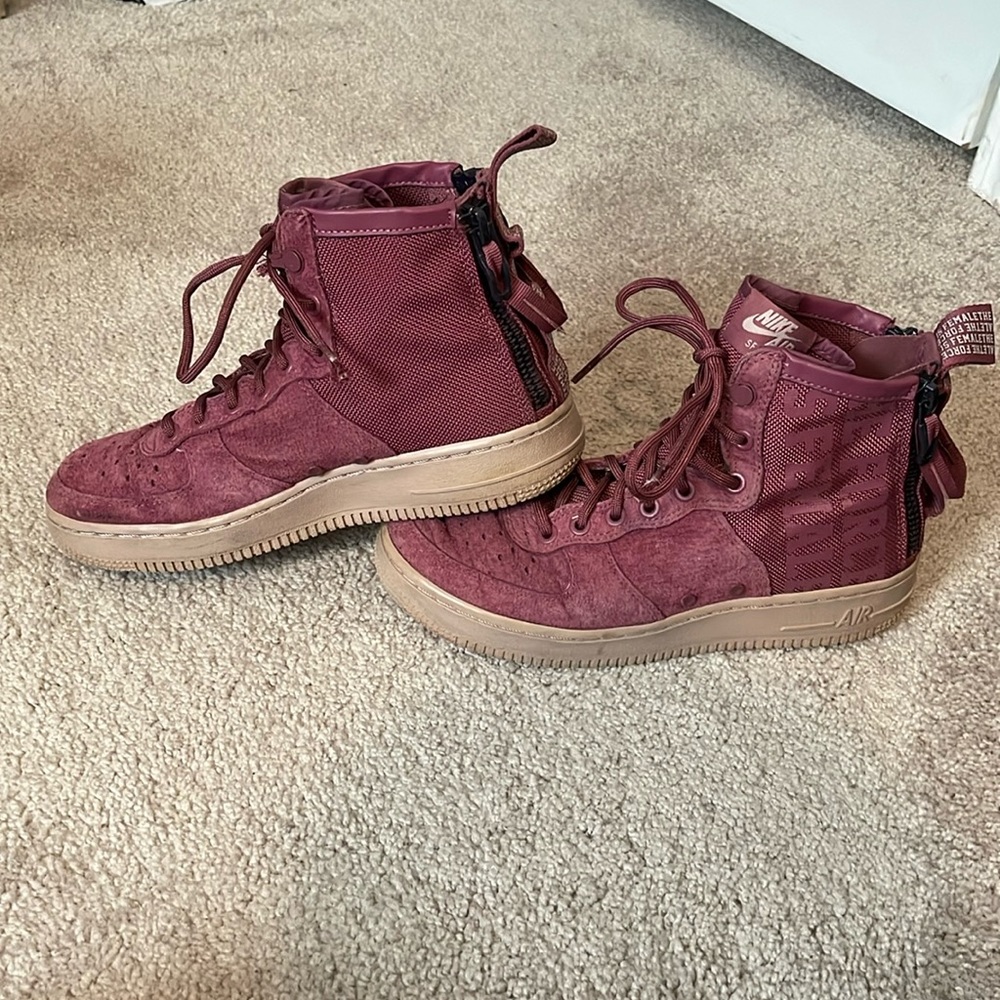 Nike SF Air Force 1 Mid Force Is Female Vintage Wine - Suede